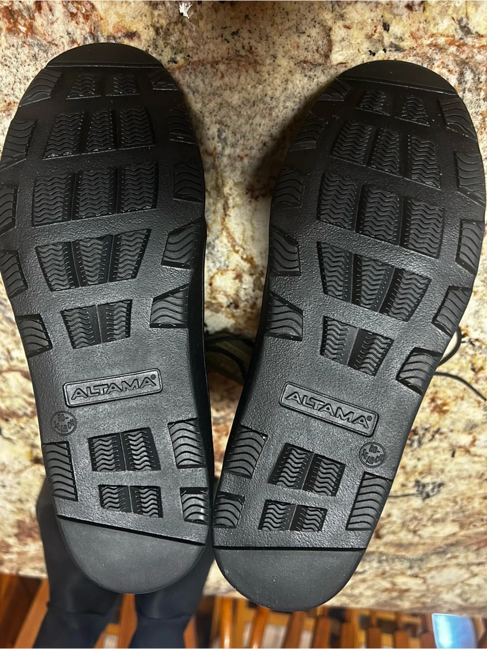 Altama durable black